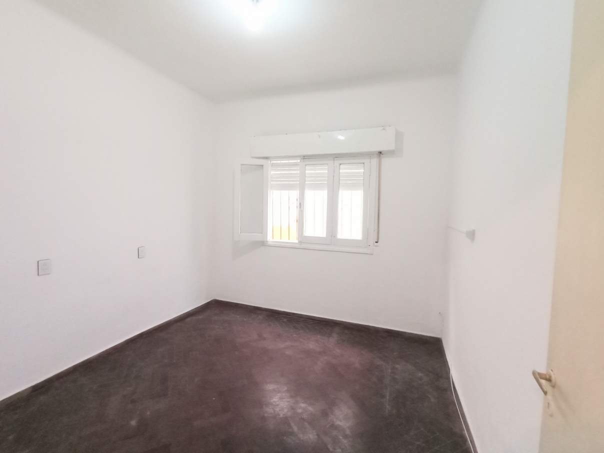 EN VENTA CASA DE 4 DORMITORIOS SECTOR CENTRO RIO CUARTO