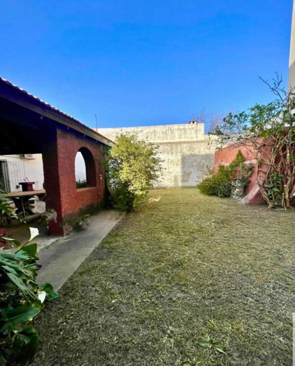EN VENTA CASA DE 4 DORMITORIOS SECTOR CENTRO RIO CUARTO