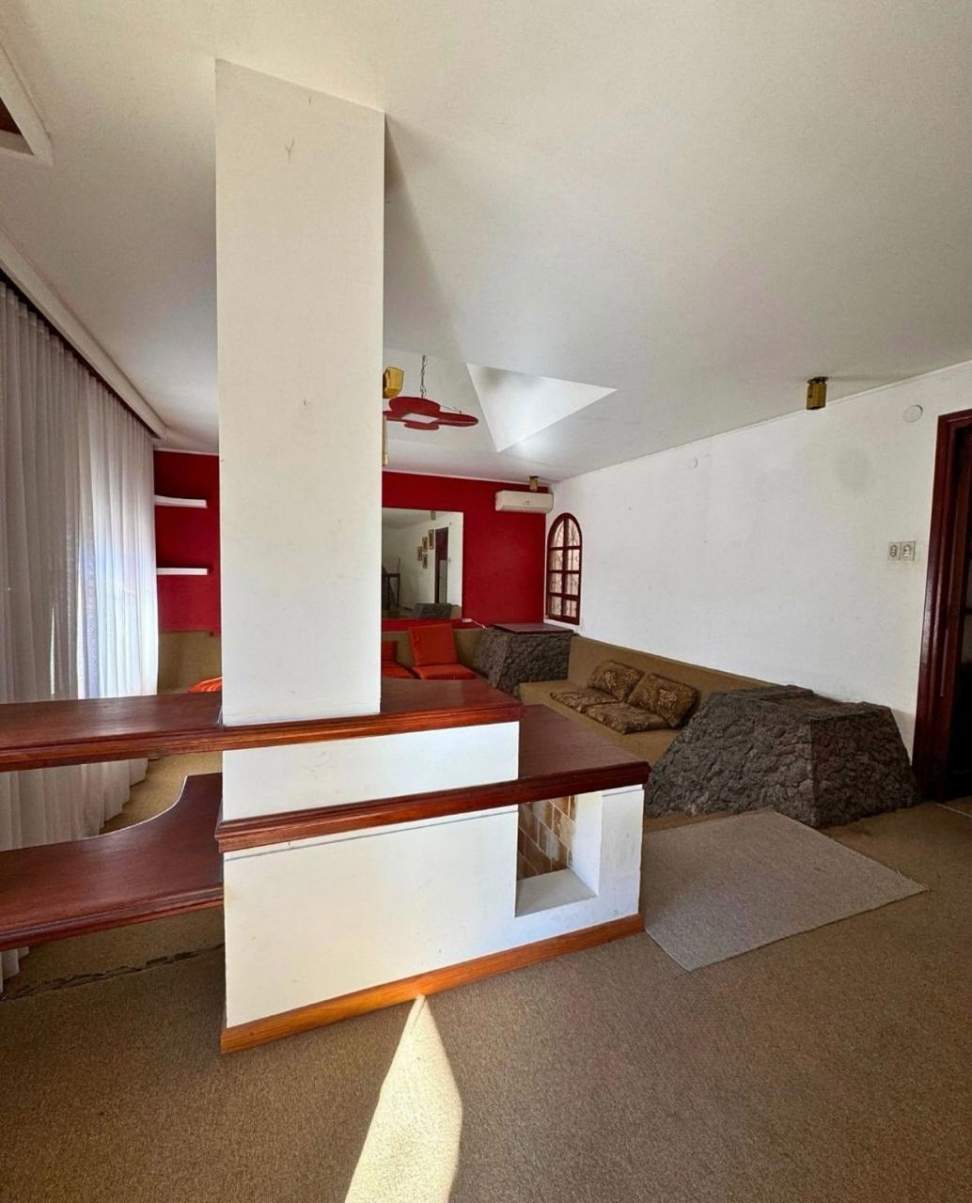 EN VENTA CASA DE 4 DORMITORIOS SECTOR CENTRO RIO CUARTO