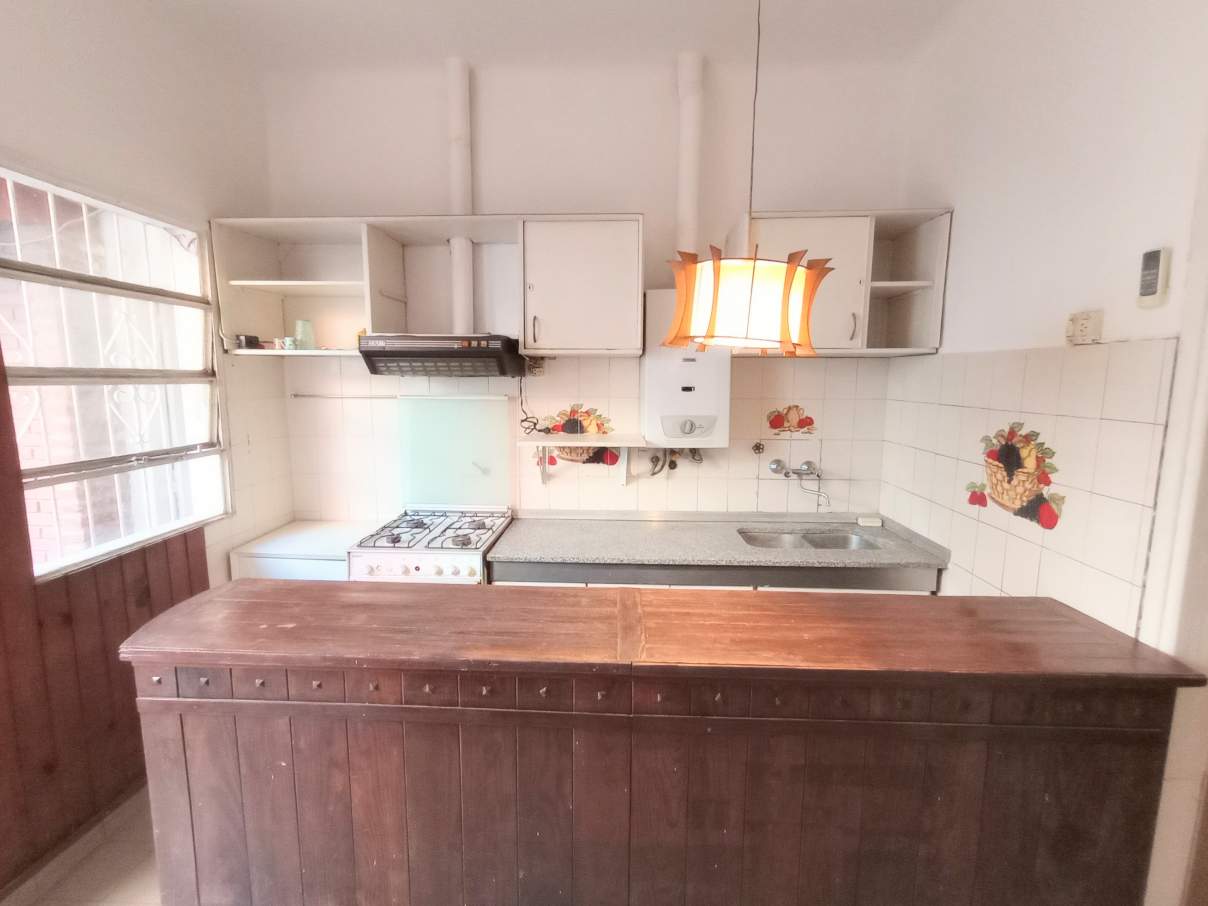 EN VENTA CASA DE 4 DORMITORIOS SECTOR CENTRO RIO CUARTO