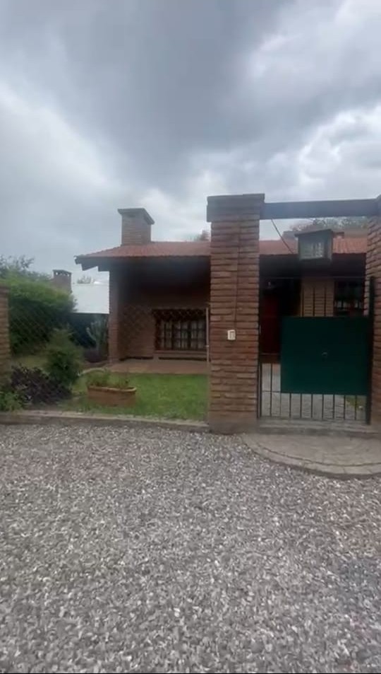 Alquiler Permanente o Temporal Mensual Amoblada Casa Villa Warcalde 4 Dormitorios