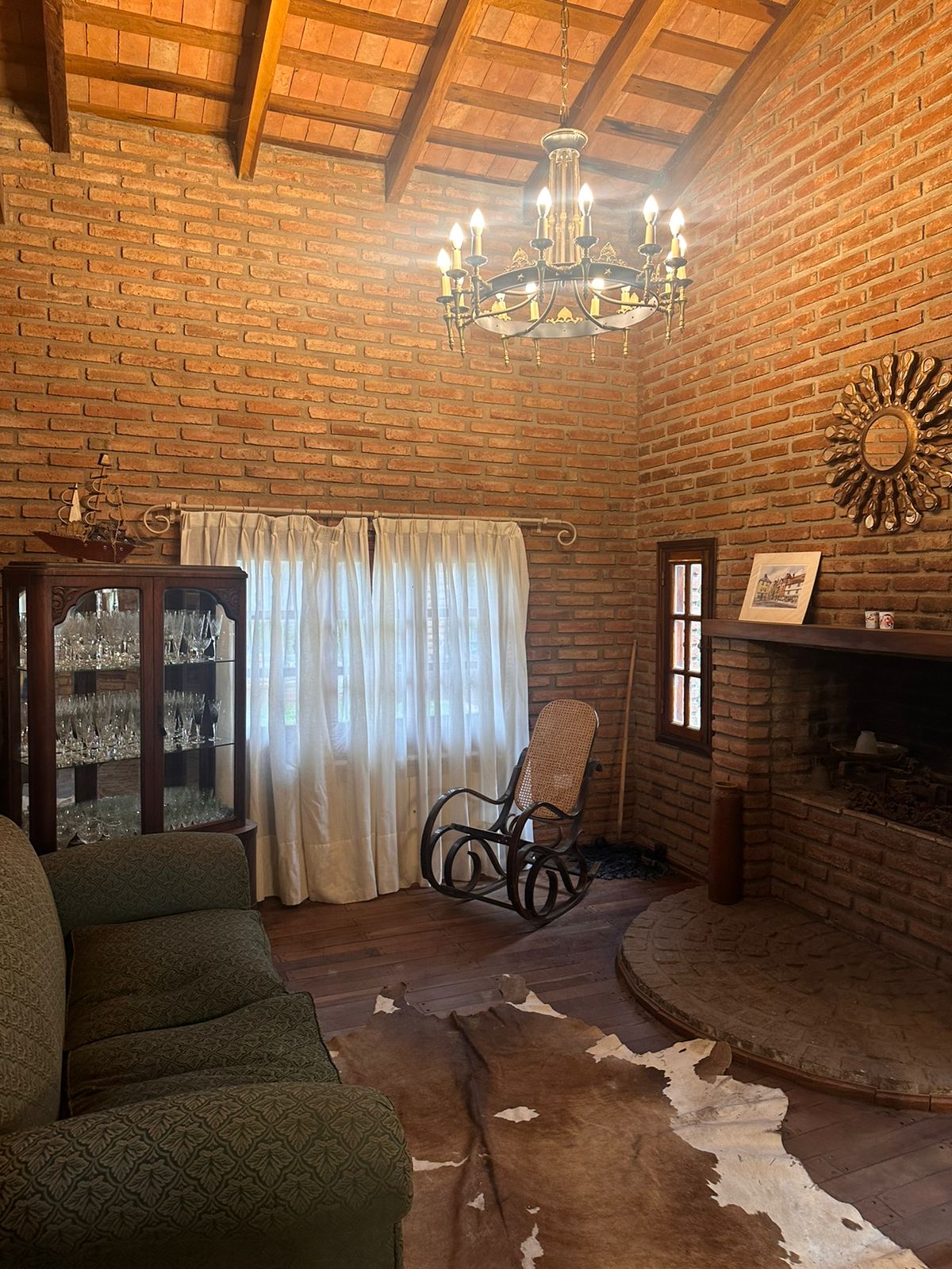 Alquiler Permanente o Temporal Mensual Amoblada Casa Villa Warcalde 4 Dormitorios