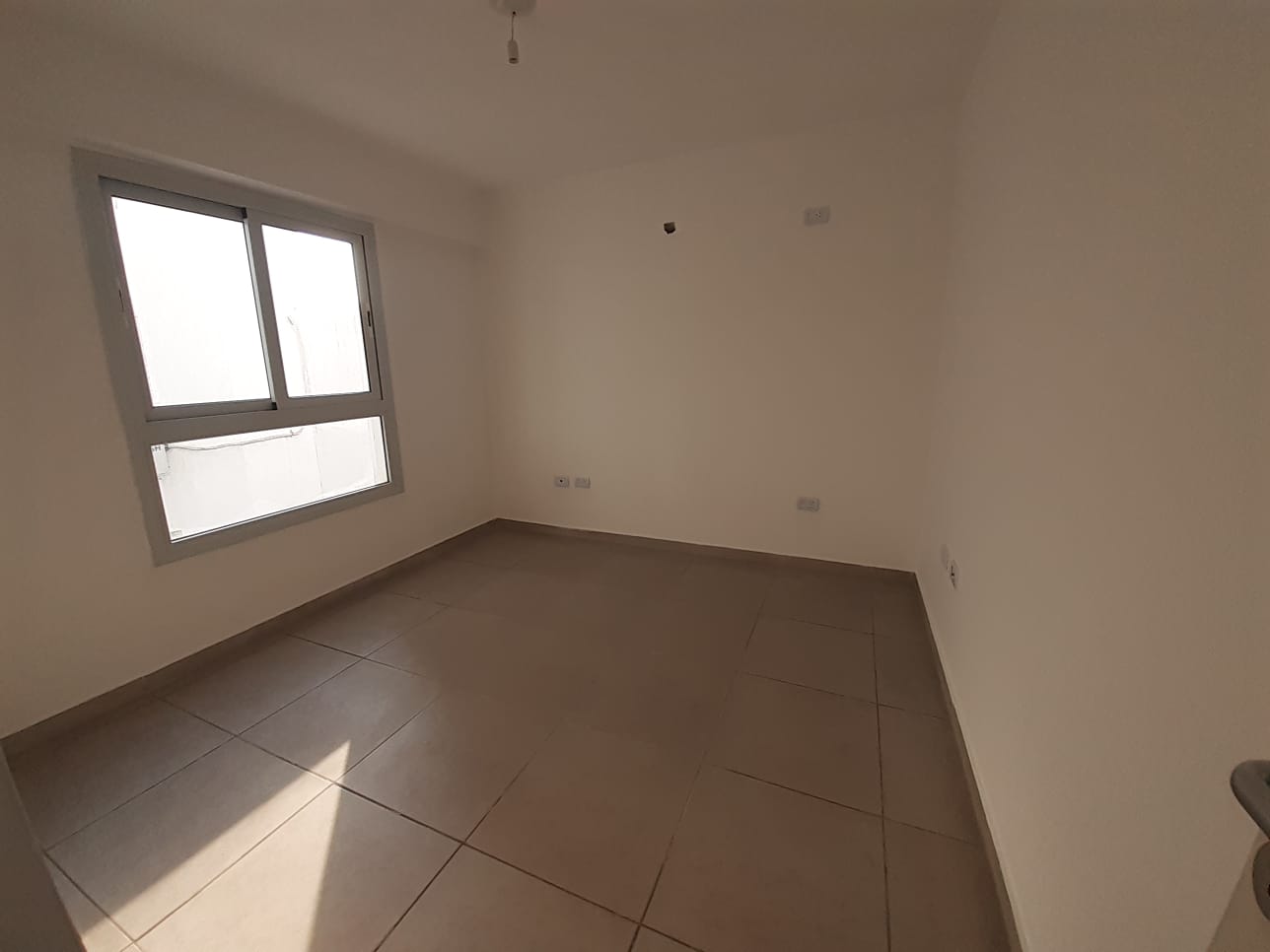 ¡Departamento en alquiler en Edificio Moderno con Asador Propio y Pileta!