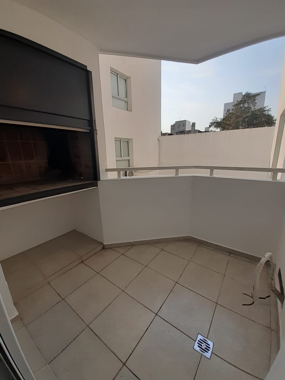 ¡Departamento en alquiler en Edificio Moderno con Asador Propio y Pileta!