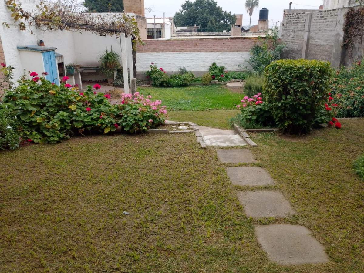 CASA B ALTMIRA, BANCALARI 1240