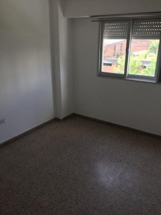 B° DUCASSE  - 2 DORMITORIOS CON BALCON-