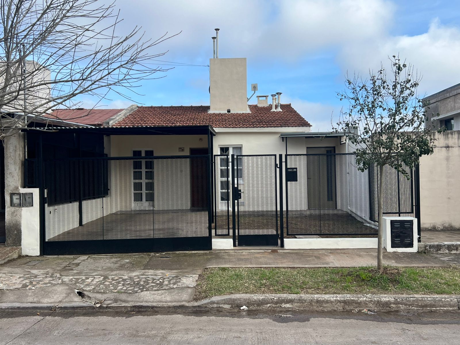 B DON BOSCO DE HORIZONTE -CASA DOS DORMITORIOS EN ALQUILER -
