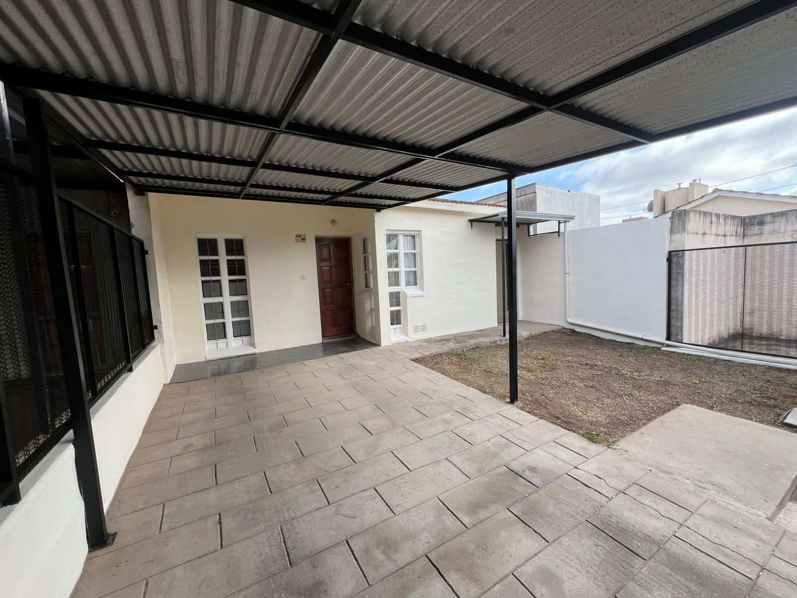 B DON BOSCO DE HORIZONTE -CASA DOS DORMITORIOS EN ALQUILER -