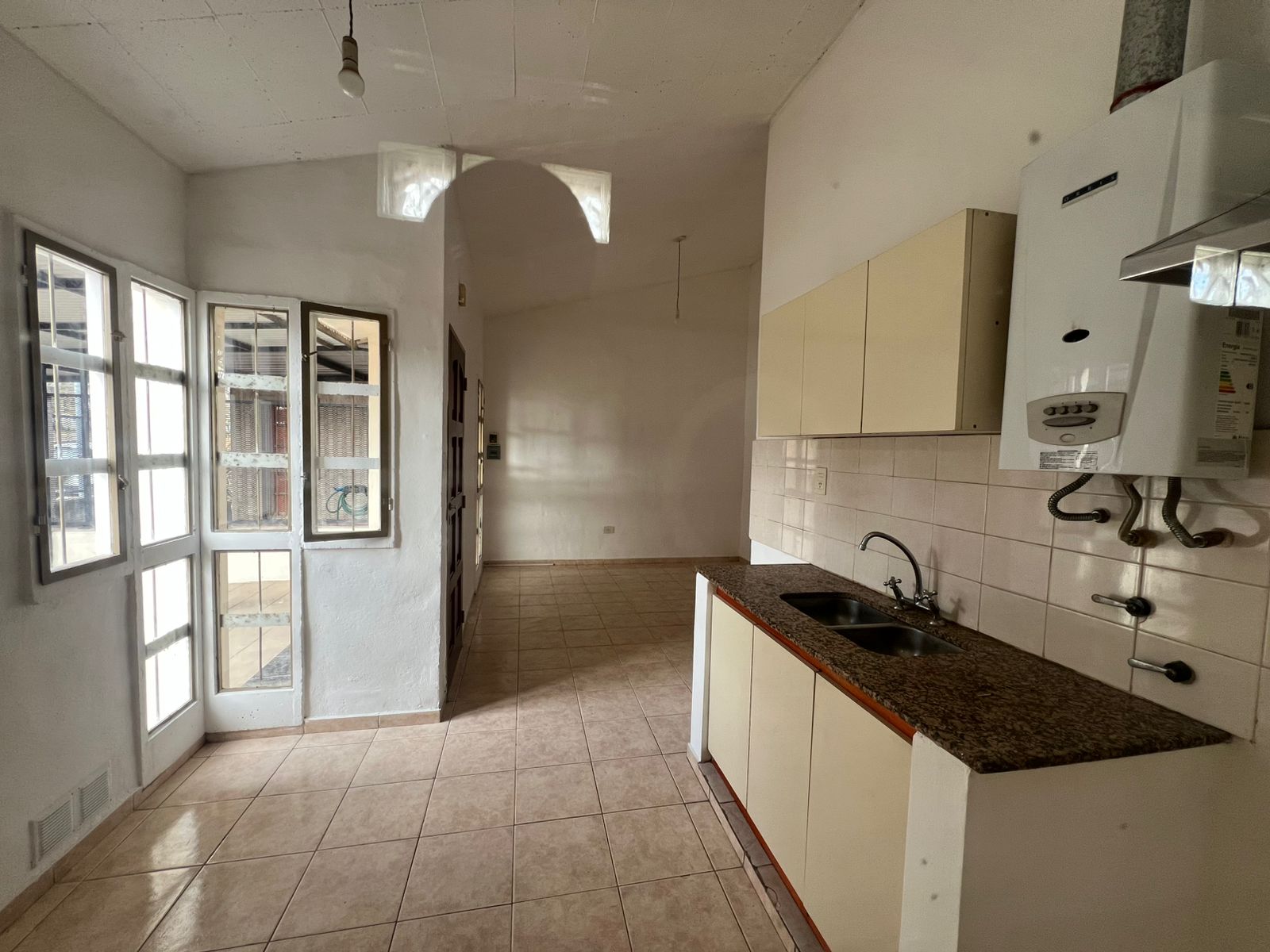 B DON BOSCO DE HORIZONTE -CASA DOS DORMITORIOS EN ALQUILER -
