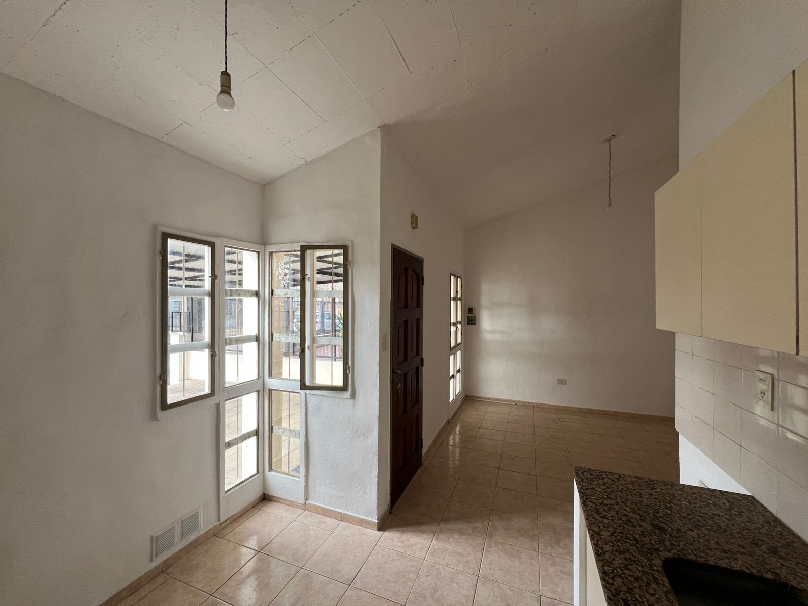 B DON BOSCO DE HORIZONTE -CASA DOS DORMITORIOS EN ALQUILER -