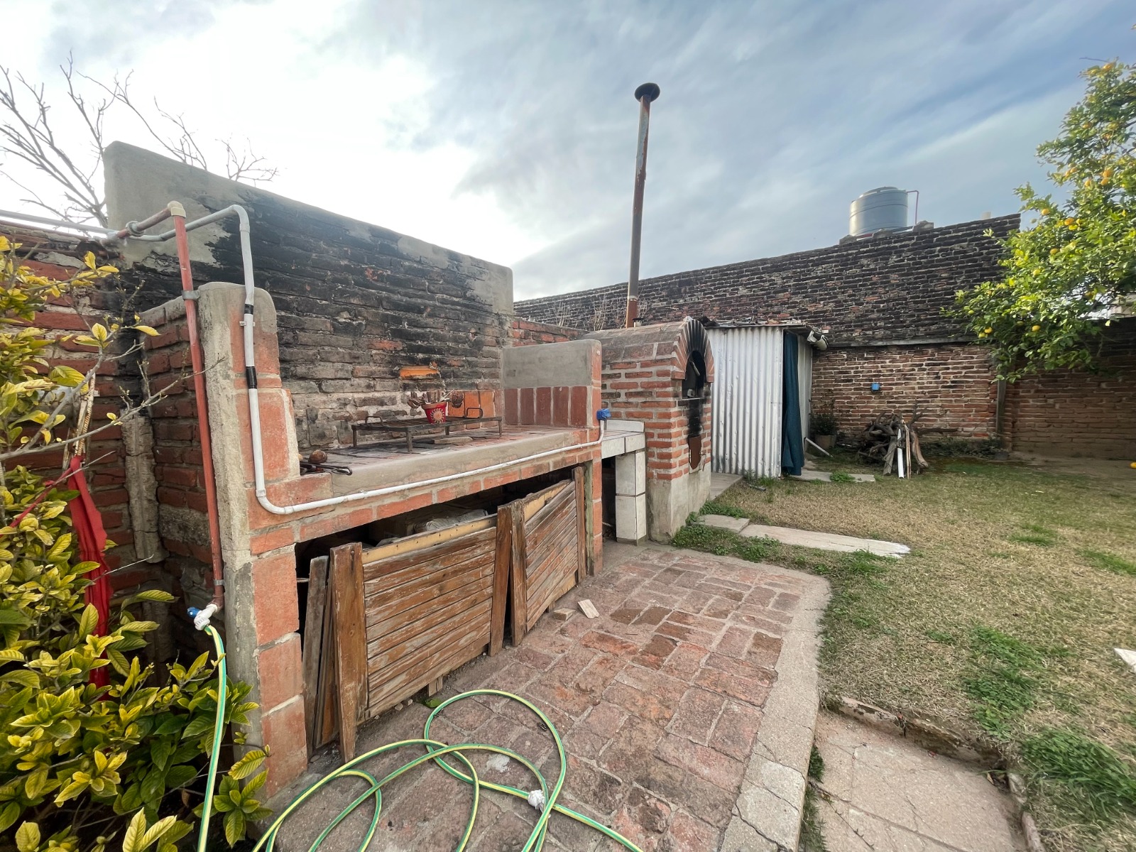 VENTA CASA FAMILIAR EN ZONA SUR