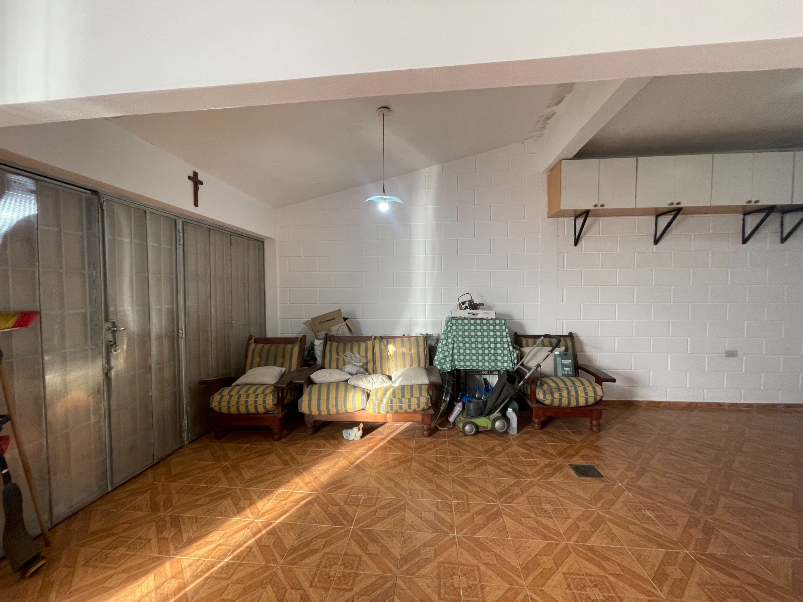 VENTA CASA FAMILIAR EN ZONA SUR