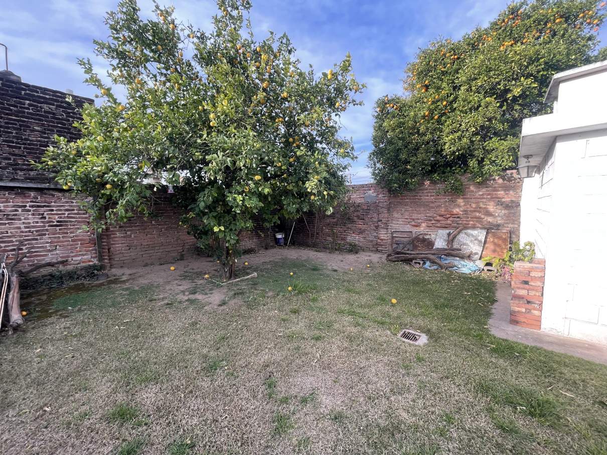 VENTA CASA FAMILIAR EN ZONA SUR