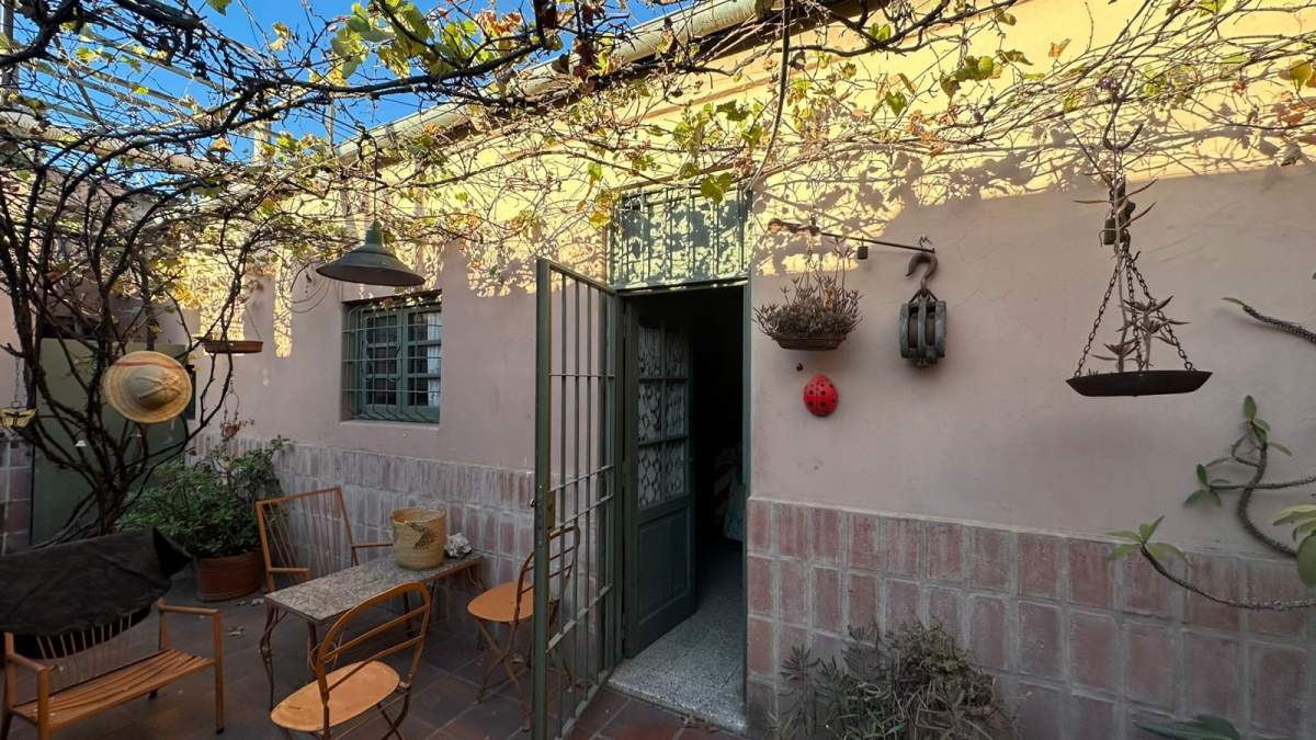 Vendo Propiedad Terreno Exclusivo Frente a Mujer Urbana