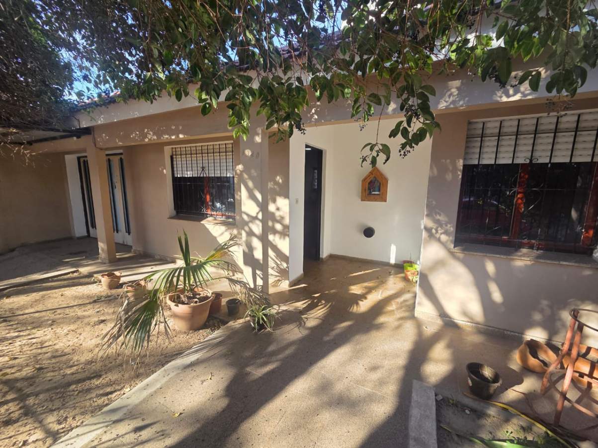 YOFRE - MARTIN ALLENDE 1438 - CASA 2 DORMITORIOS EN ALQUILER