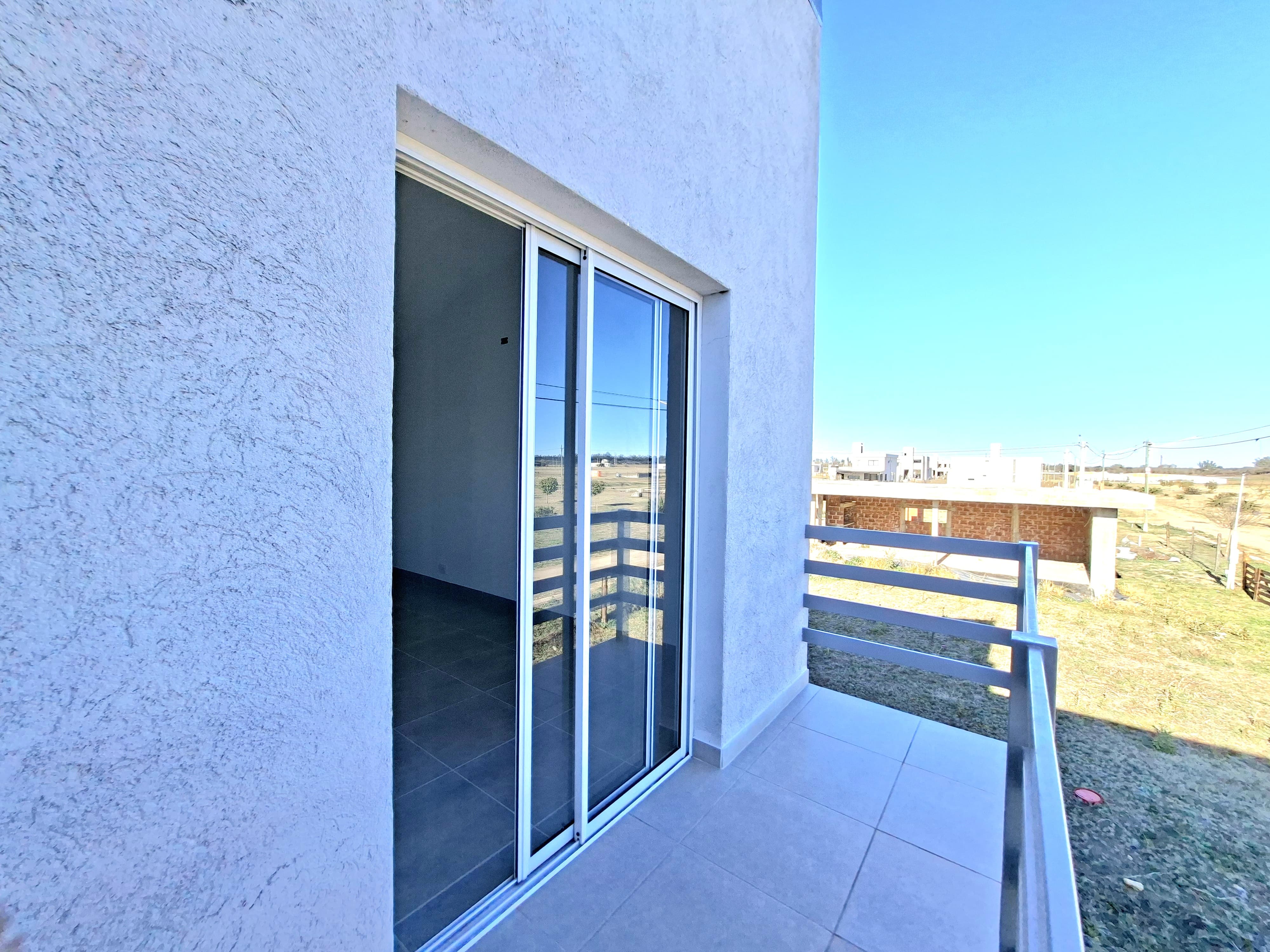 VENTA CASA 3 DORMI PARQUES DEL XANAES RIO SEGUNDO