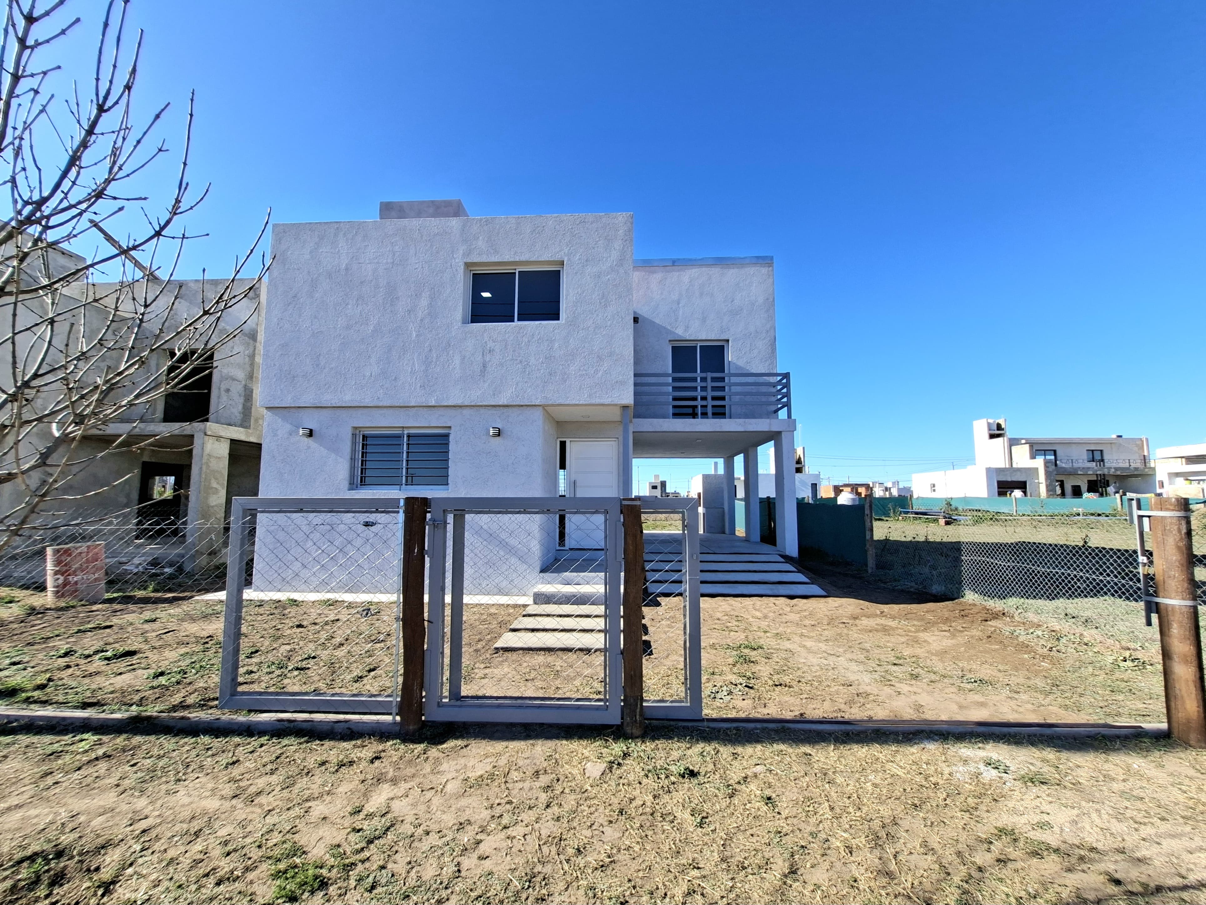 VENTA CASA 3 DORMI PARQUES DEL XANAES RIO SEGUNDO