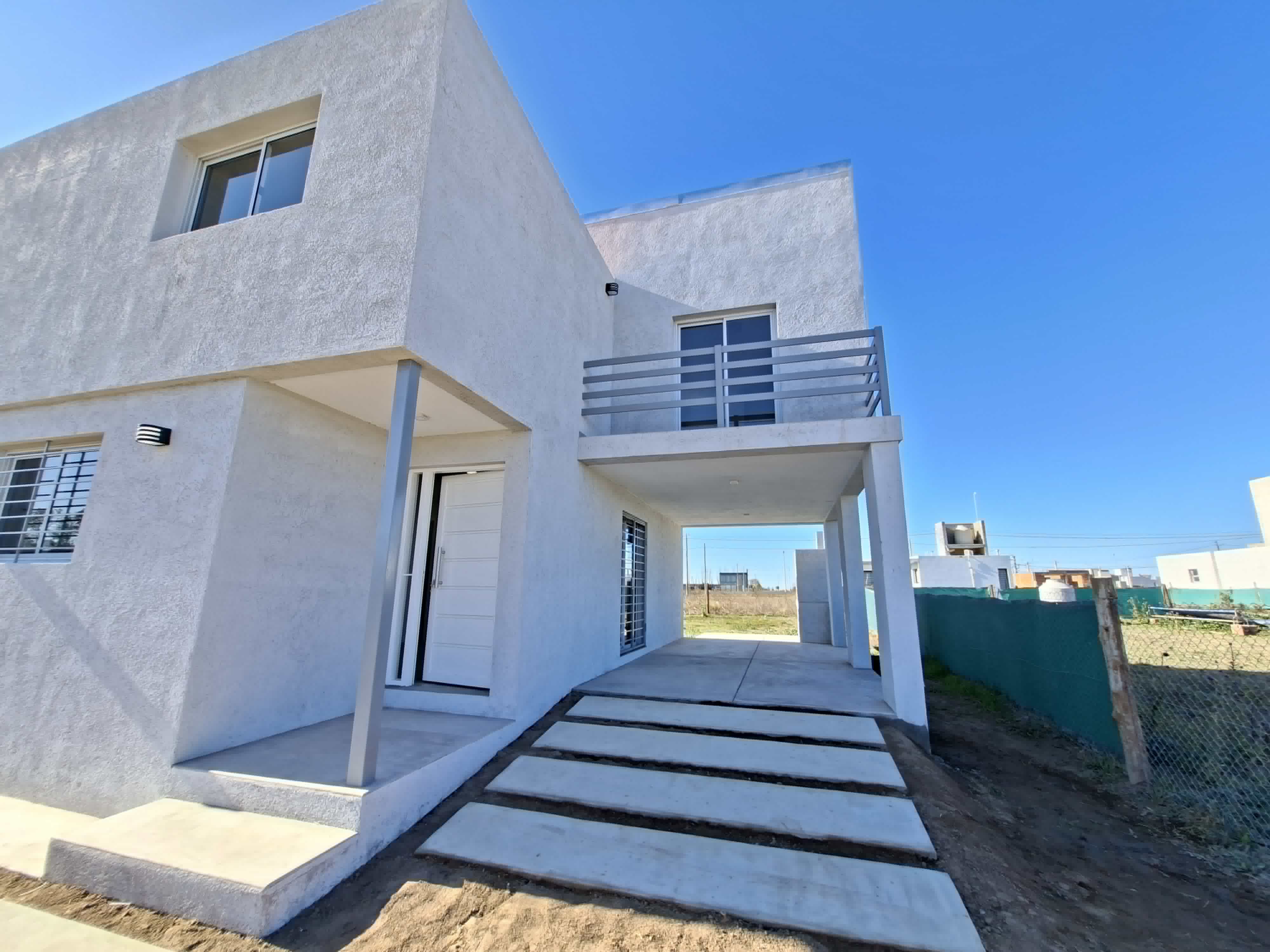 VENTA CASA 3 DORMI PARQUES DEL XANAES RIO SEGUNDO