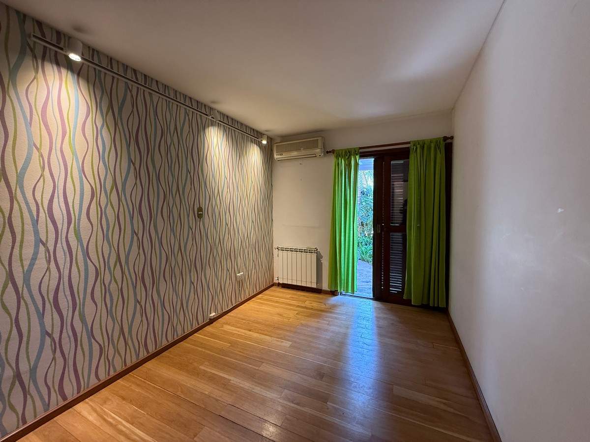 Casa en venta en Granja de Funes