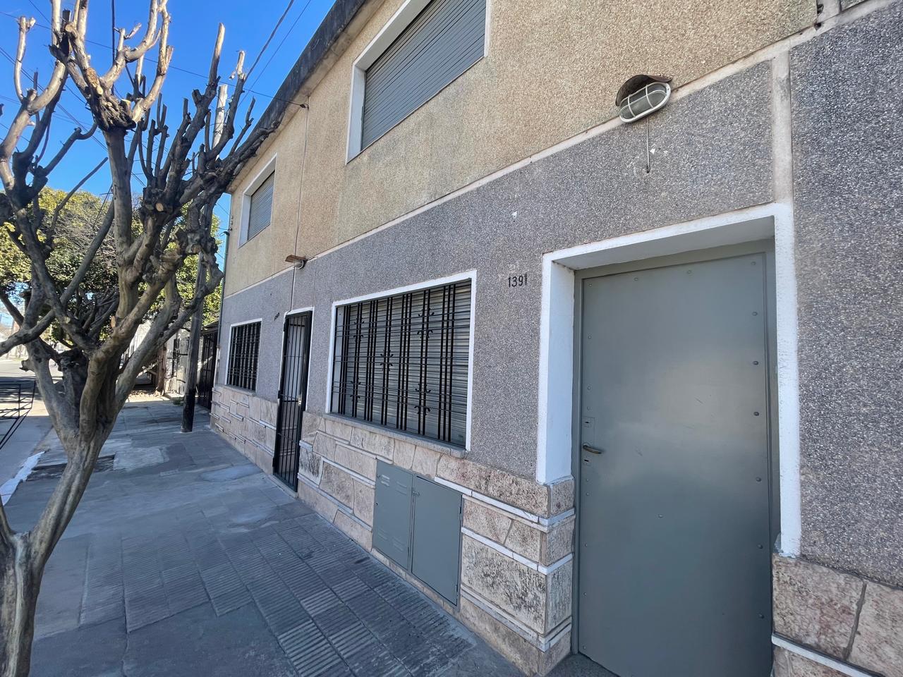 B YOFRE SUR - NORBERTO ZAVALIA 1389 - PB- 2 DORMITORIOS