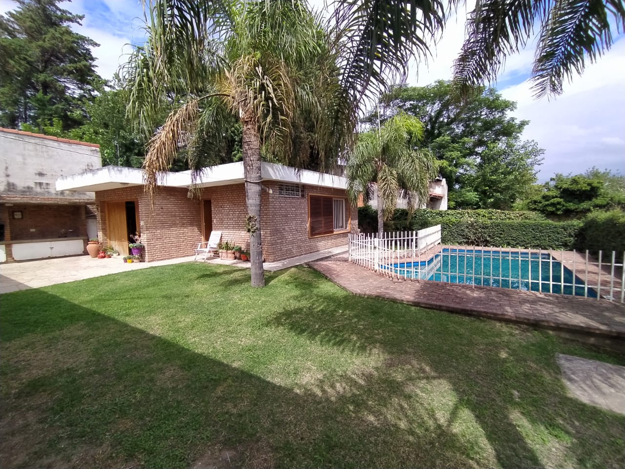 SE VENDE IMPECABLE PROPIEDAD EN COSTA AZUL NORTE