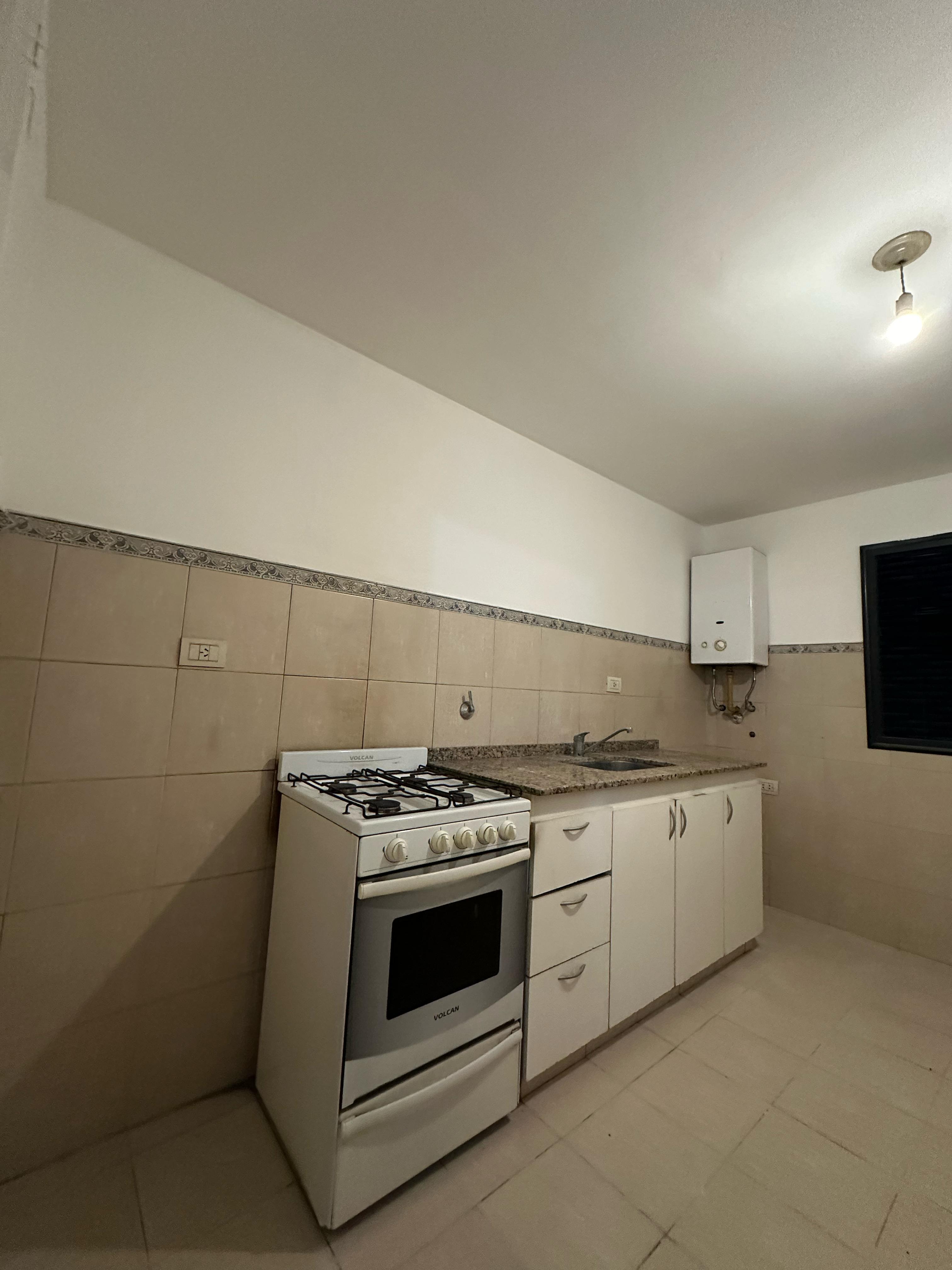 ALQUILER DEPTO EN LA MEJOR ZONA DE NUEVA CBA -  1 DORMITORIO CON GRAN BALCON! LO VEMOS?