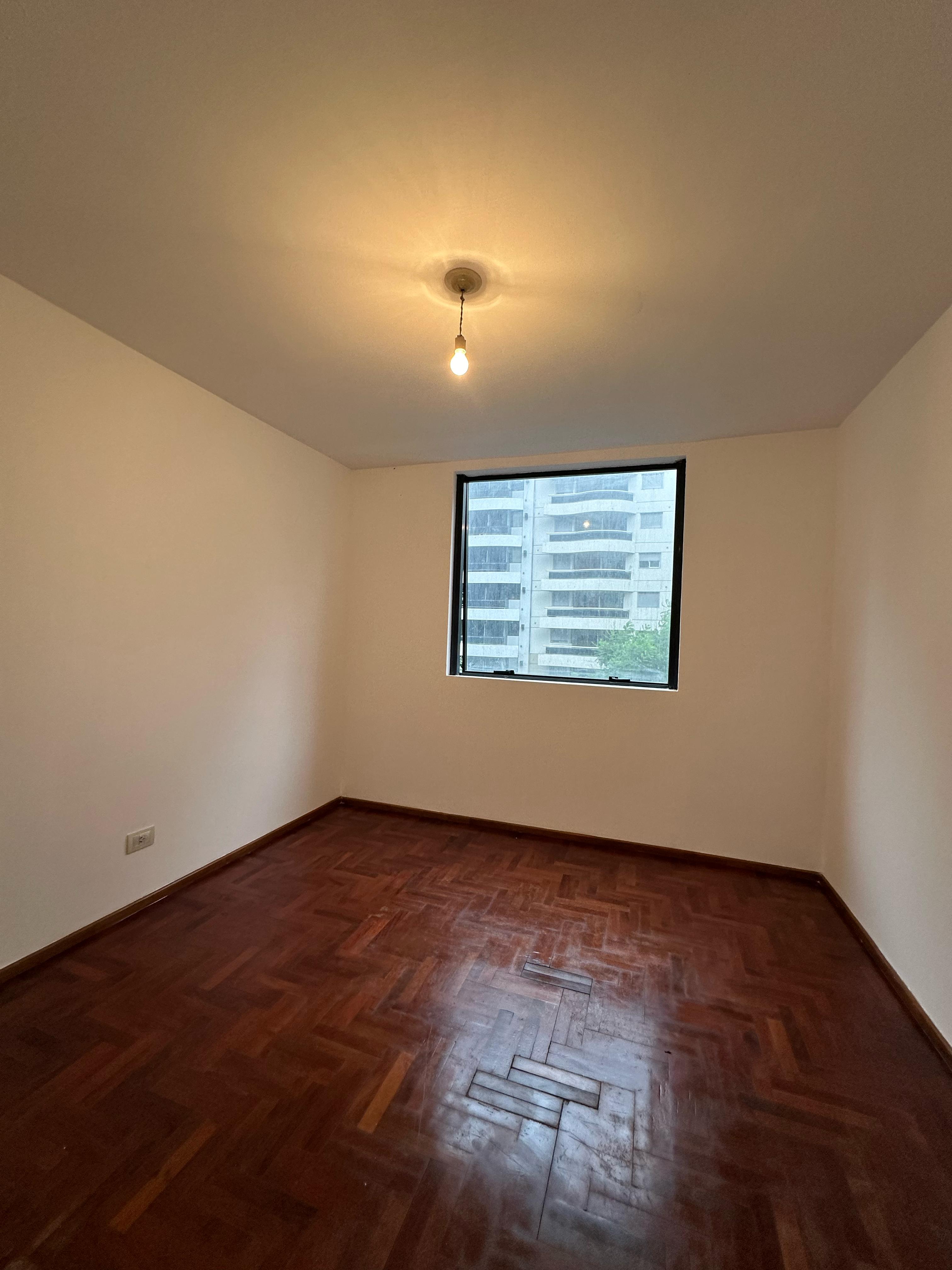 ALQUILER DEPTO EN LA MEJOR ZONA DE NUEVA CBA -  1 DORMITORIO CON GRAN BALCON! LO VEMOS?