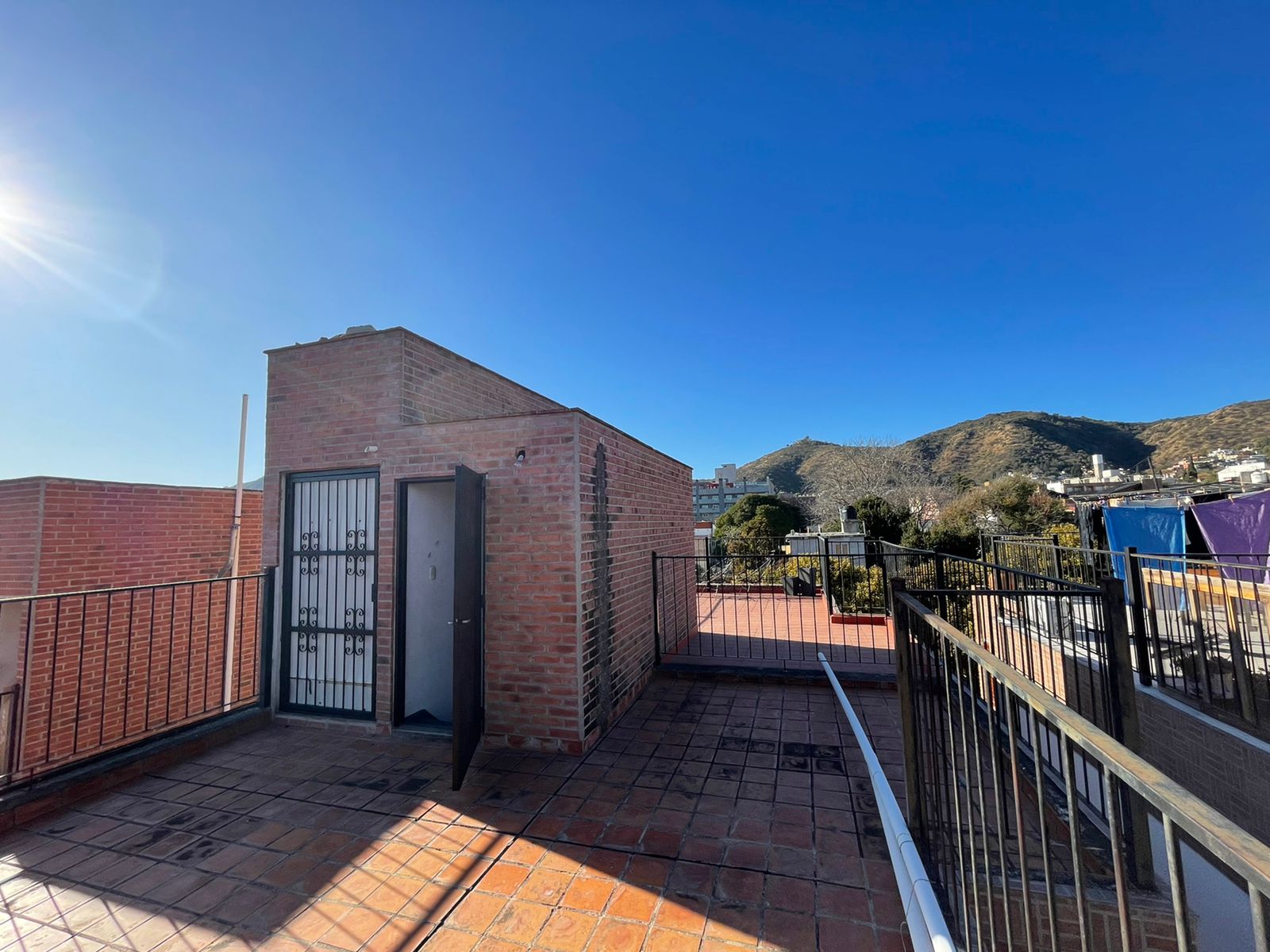 SE VENDE DEPARTAMENTO CENTRICO EN VILLA CARLOS PAZ