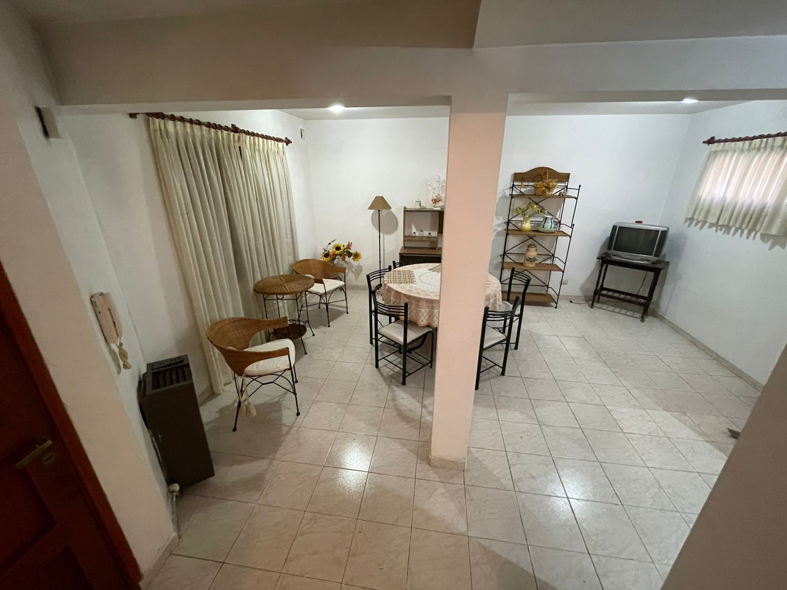 SE VENDE DEPARTAMENTO CENTRICO EN VILLA CARLOS PAZ