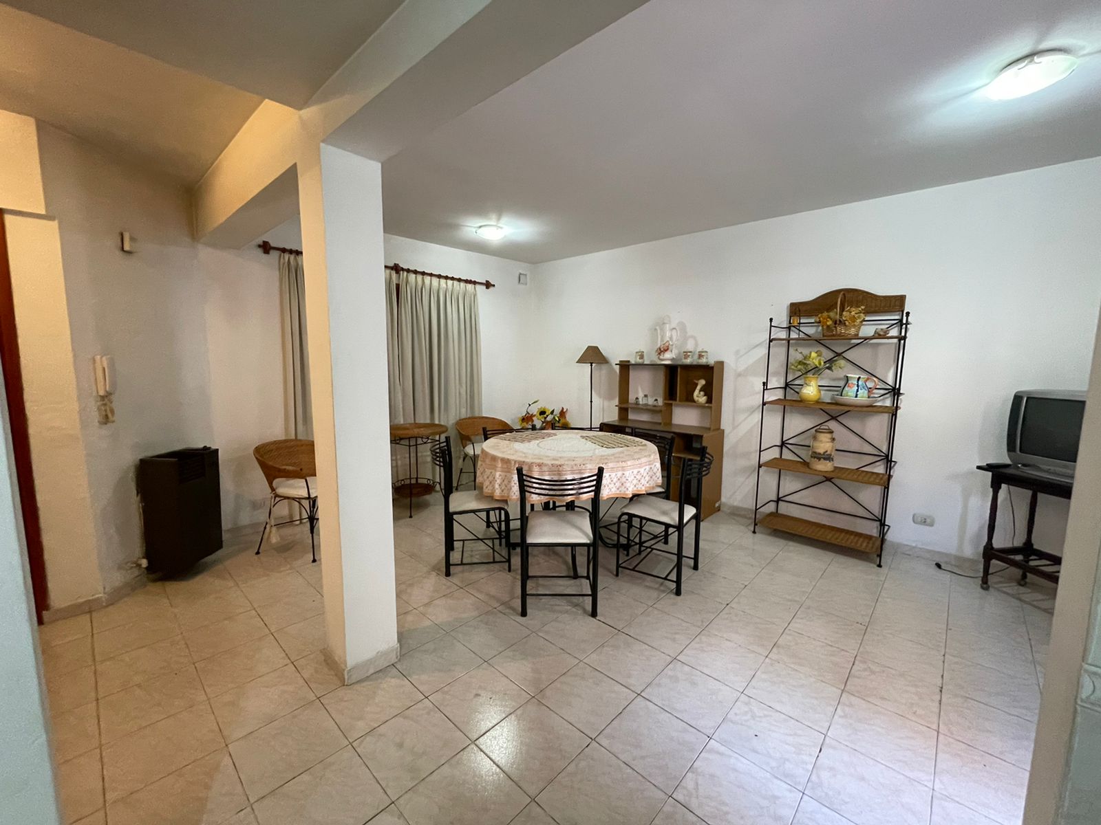 SE VENDE DEPARTAMENTO CENTRICO EN VILLA CARLOS PAZ