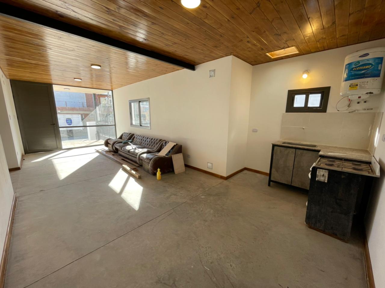 SE VENDE OPORTUNIDAD DE LOCAL-VIVIENDA