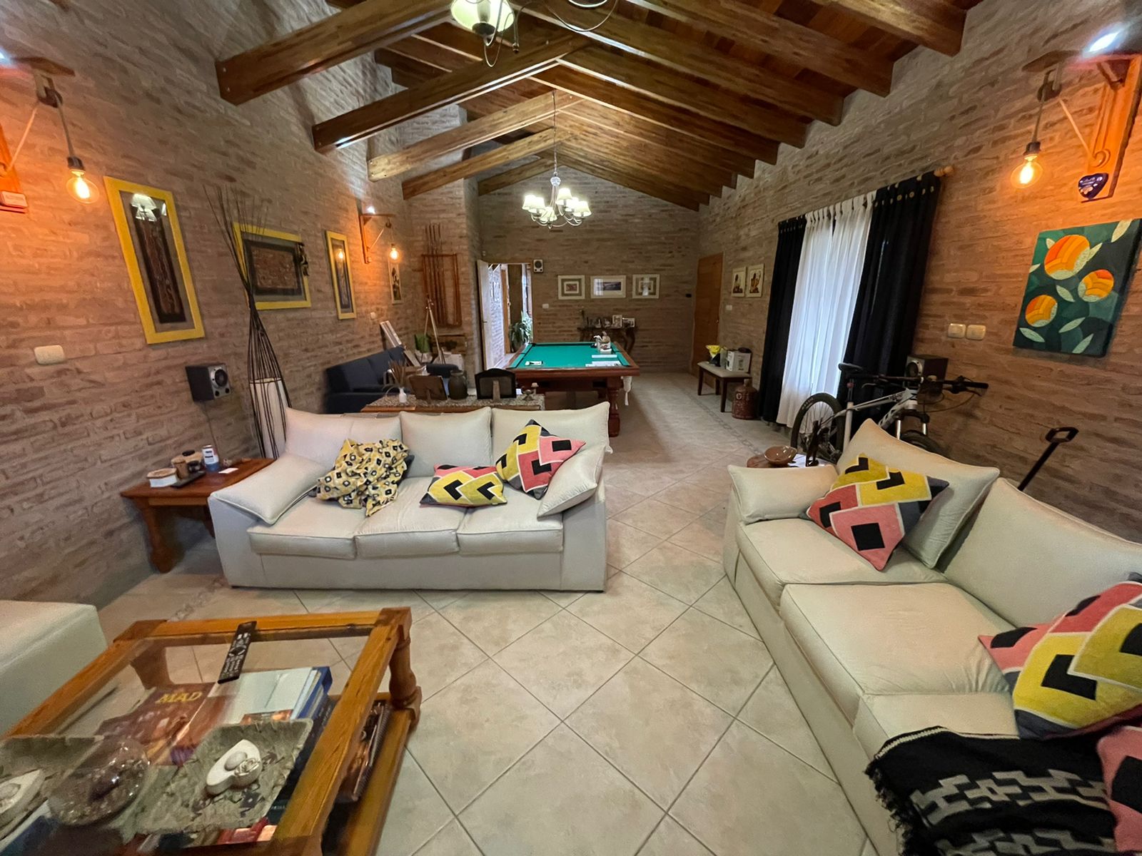 SE VENDE CASA EN BARRIO LAS VERTIENTES VILLA CARLOS PAZ