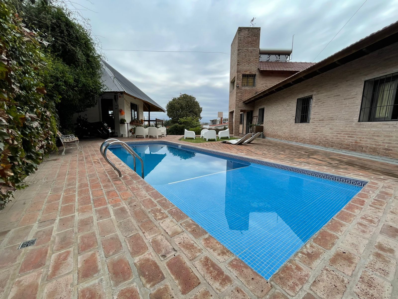 SE VENDE CASA EN BARRIO LAS VERTIENTES VILLA CARLOS PAZ