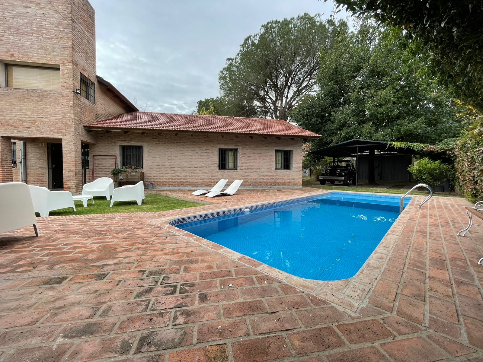 SE VENDE CASA EN BARRIO LAS VERTIENTES VILLA CARLOS PAZ