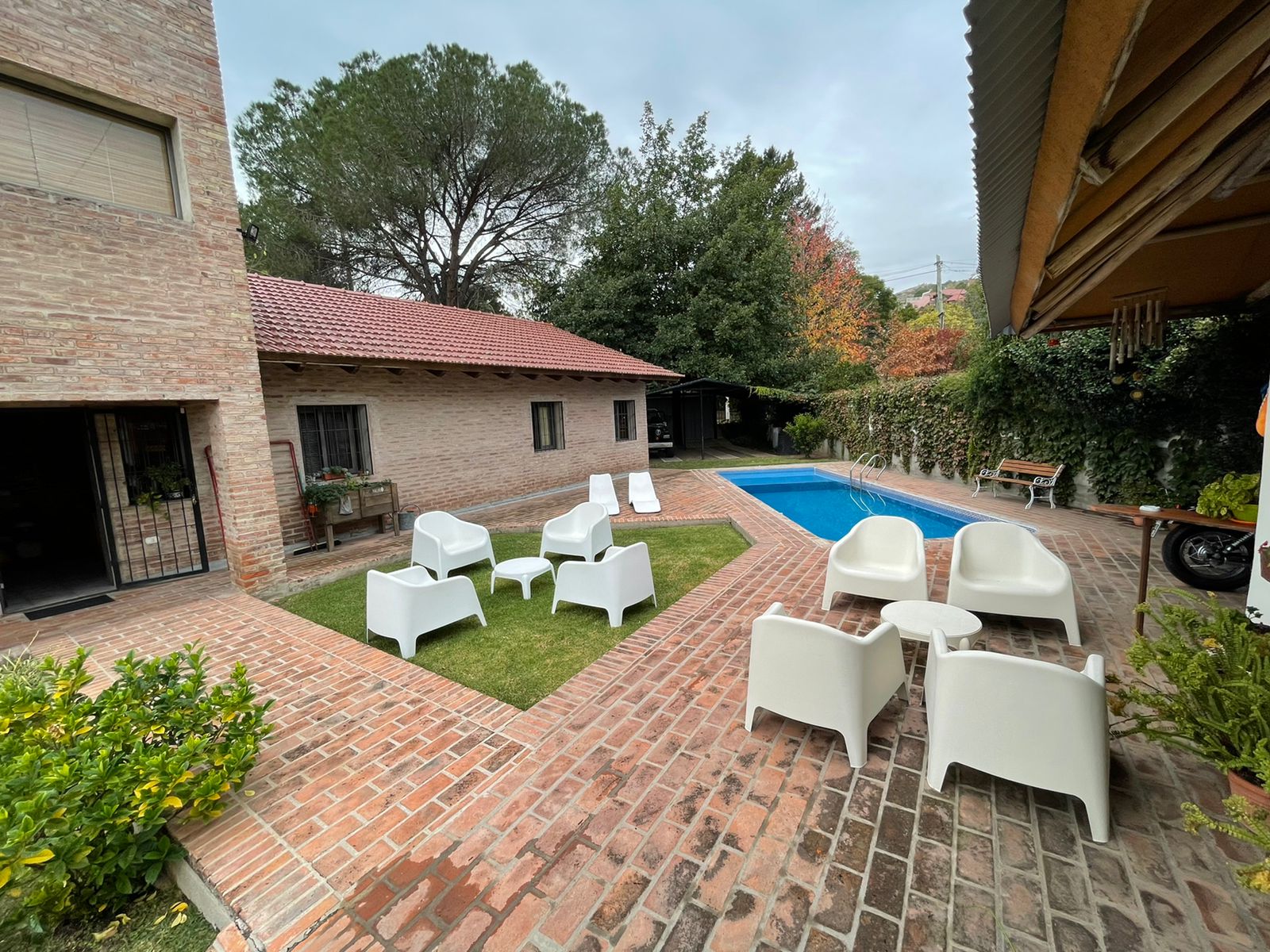 SE VENDE CASA EN BARRIO LAS VERTIENTES VILLA CARLOS PAZ