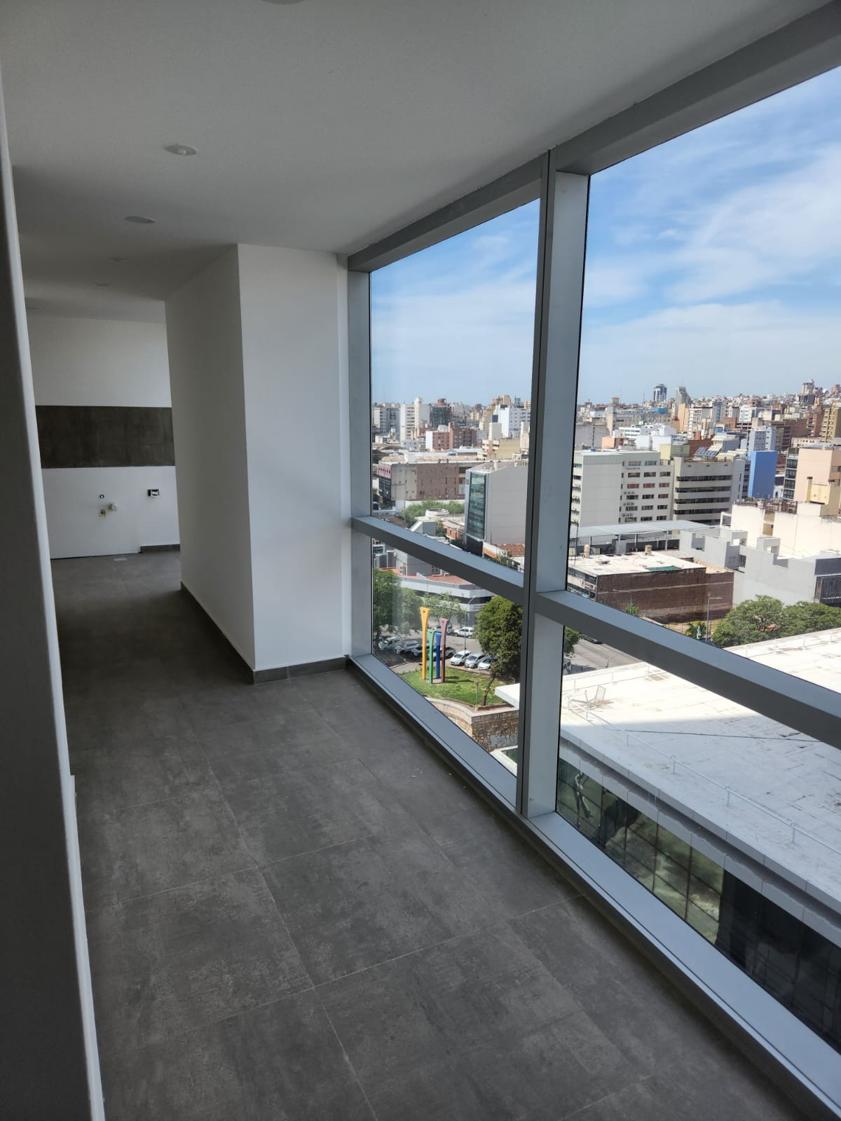 ALQUILER oficinas AAA Distrito Capitalinas 150 y 165  m2 Torre Principal