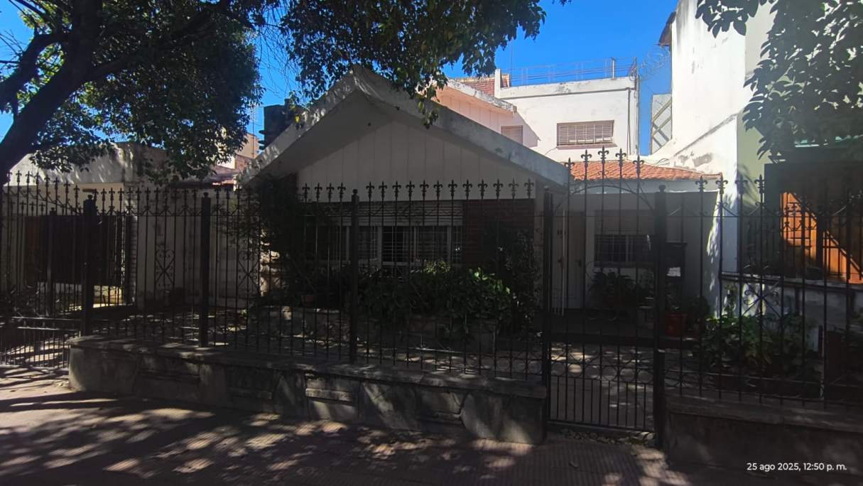 PASO DE LOS ANDES: LA PAMPA 315  CASA DE 4 DORMITORIOS A METROS DEL NUEVOCENTRO