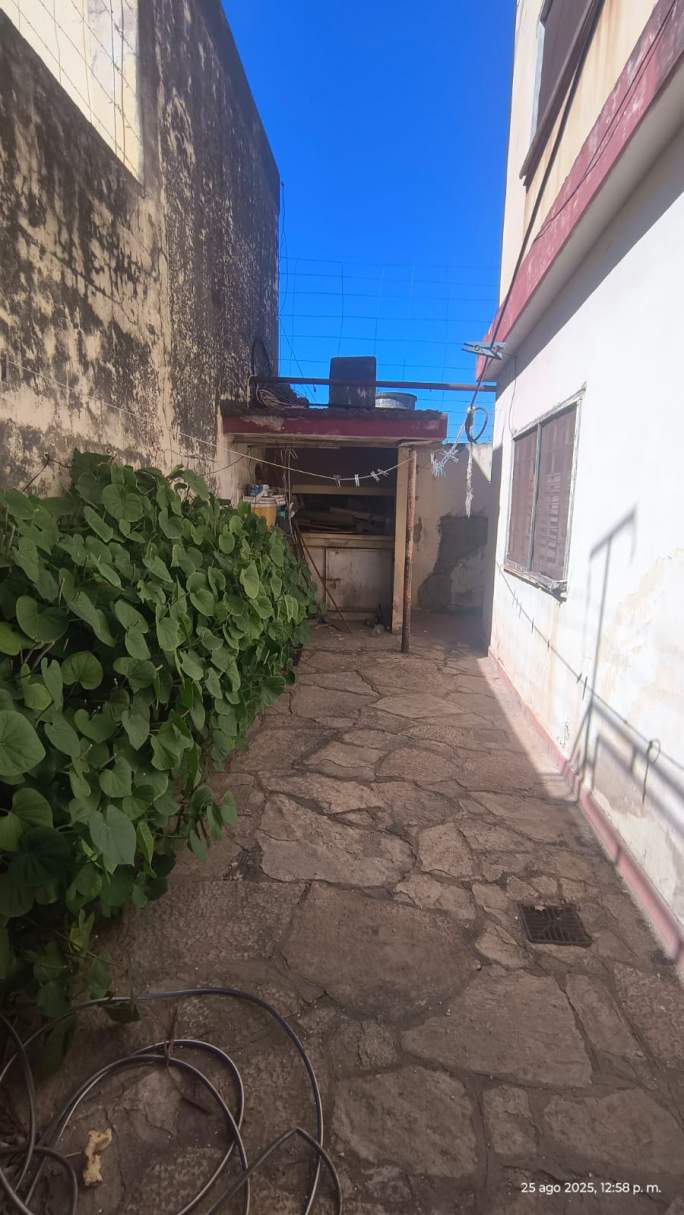 PASO DE LOS ANDES: LA PAMPA 315  CASA DE 4 DORMITORIOS A METROS DEL NUEVOCENTRO