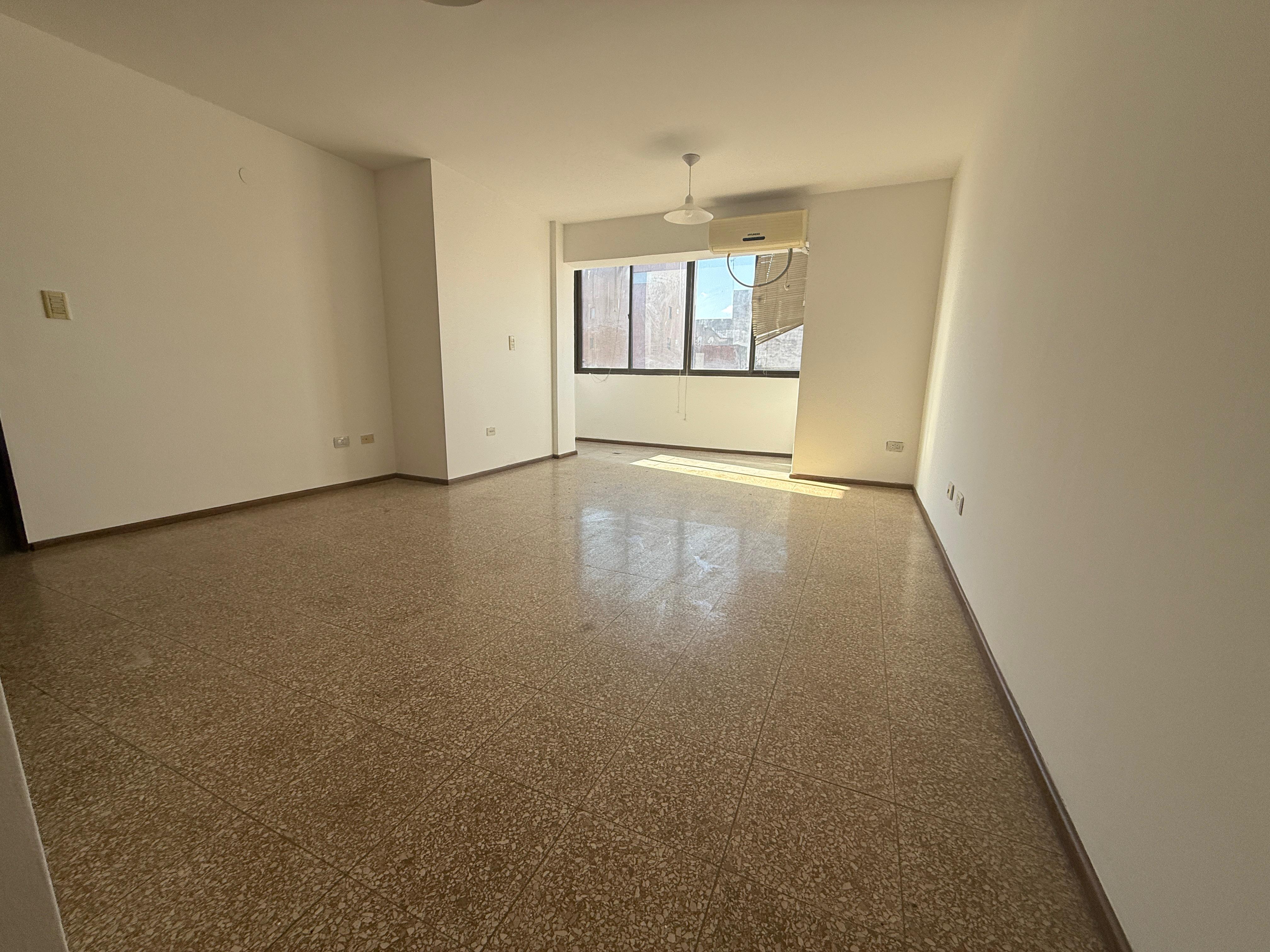 ALQUILER DEPARTAMENTO- CENTRO- (2 dormitorios  balcón)