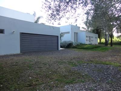 Alquiler Temporal Mensual Villa Allende golf amoblada con piscina