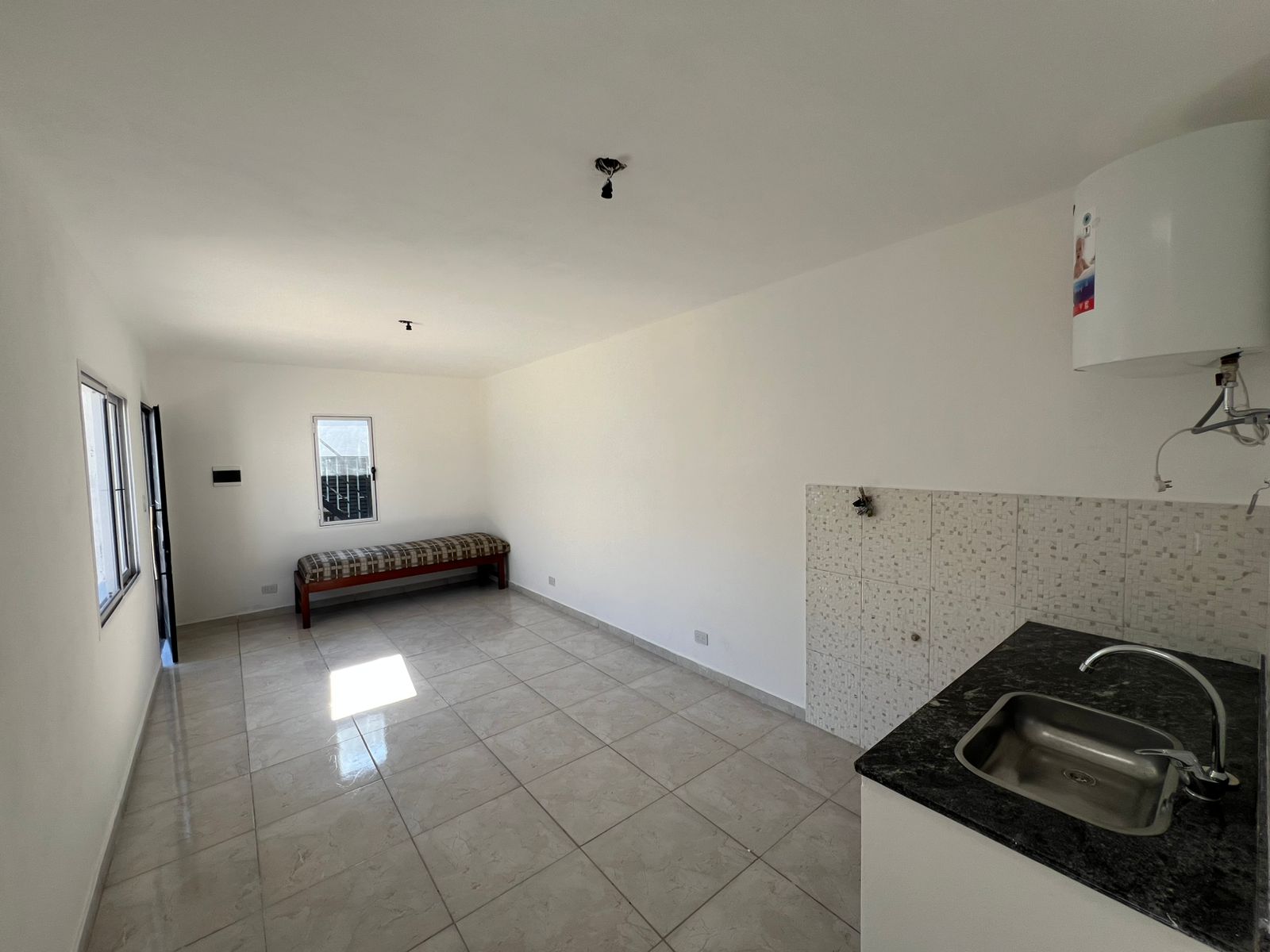 B BELLA VISTA - ALQUILO DEPARTAMENTO -1 DORMITORIO CON PATIO-