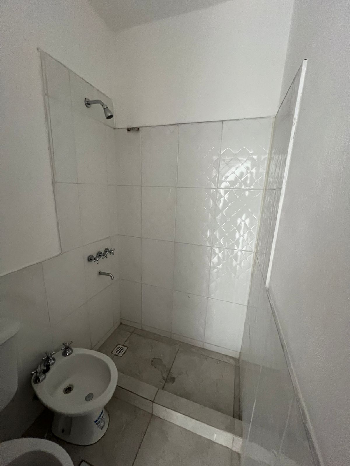 B BELLA VISTA - ALQUILO DEPARTAMENTO -1 DORMITORIO CON PATIO-