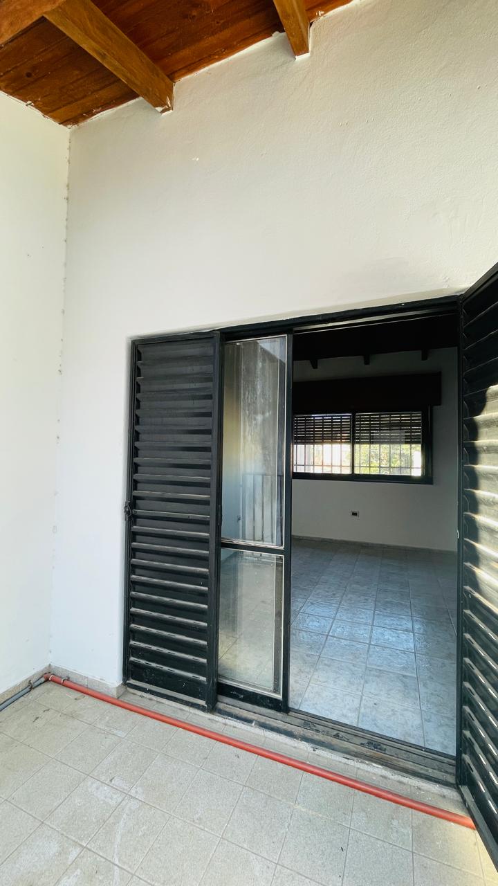 Departamento en Planta Alta 3 Dorm 1 Baño Cochera Terraza grande B Las Margaritas