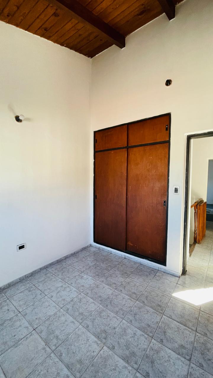 Departamento en Planta Alta 3 Dorm 1 Baño Cochera Terraza grande B Las Margaritas