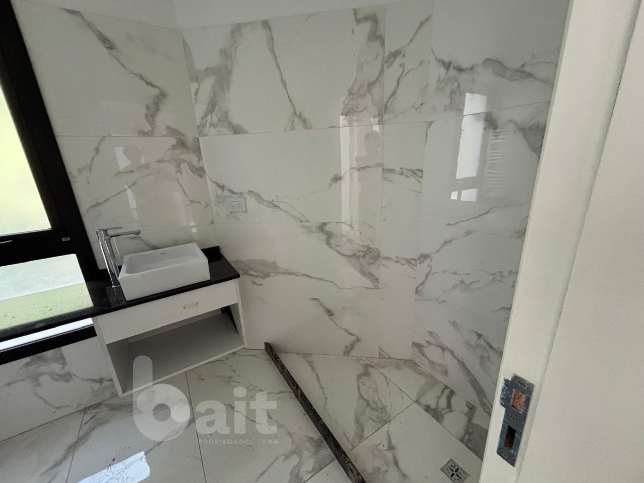 VENDO CASA EN HOUSING 3 DORMITORIOS CON PILETA A ESTRENAR