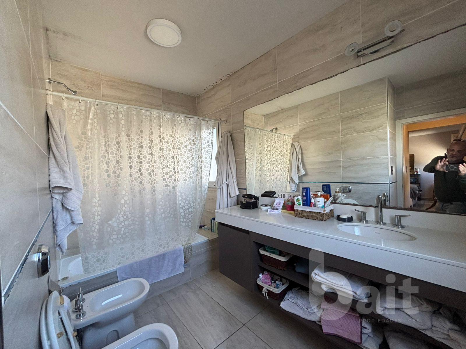 Venta casa Santina Norte, 4 dormitorios, 2 en suite, pileta