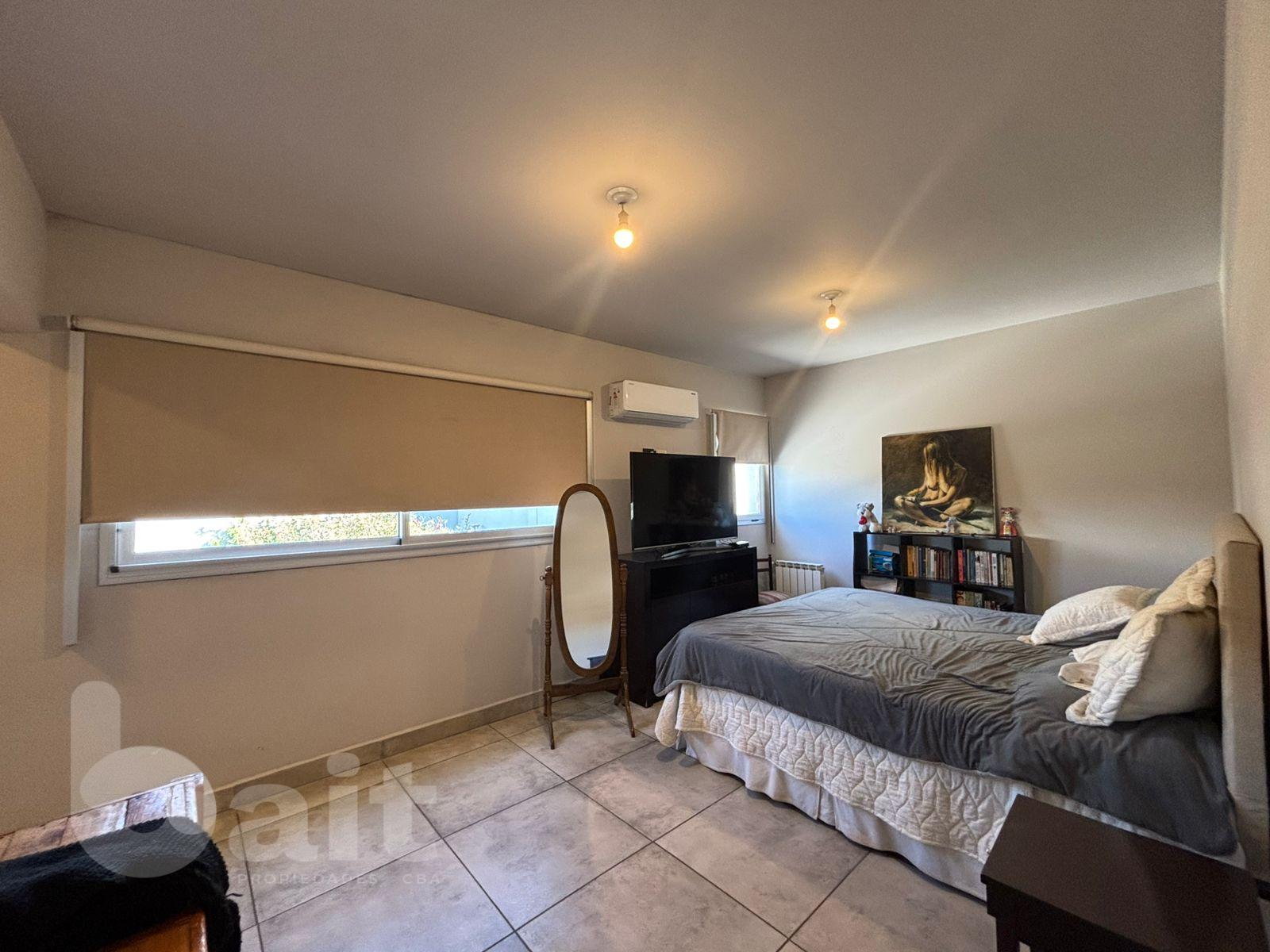 Venta casa Santina Norte, 4 dormitorios, 2 en suite, pileta