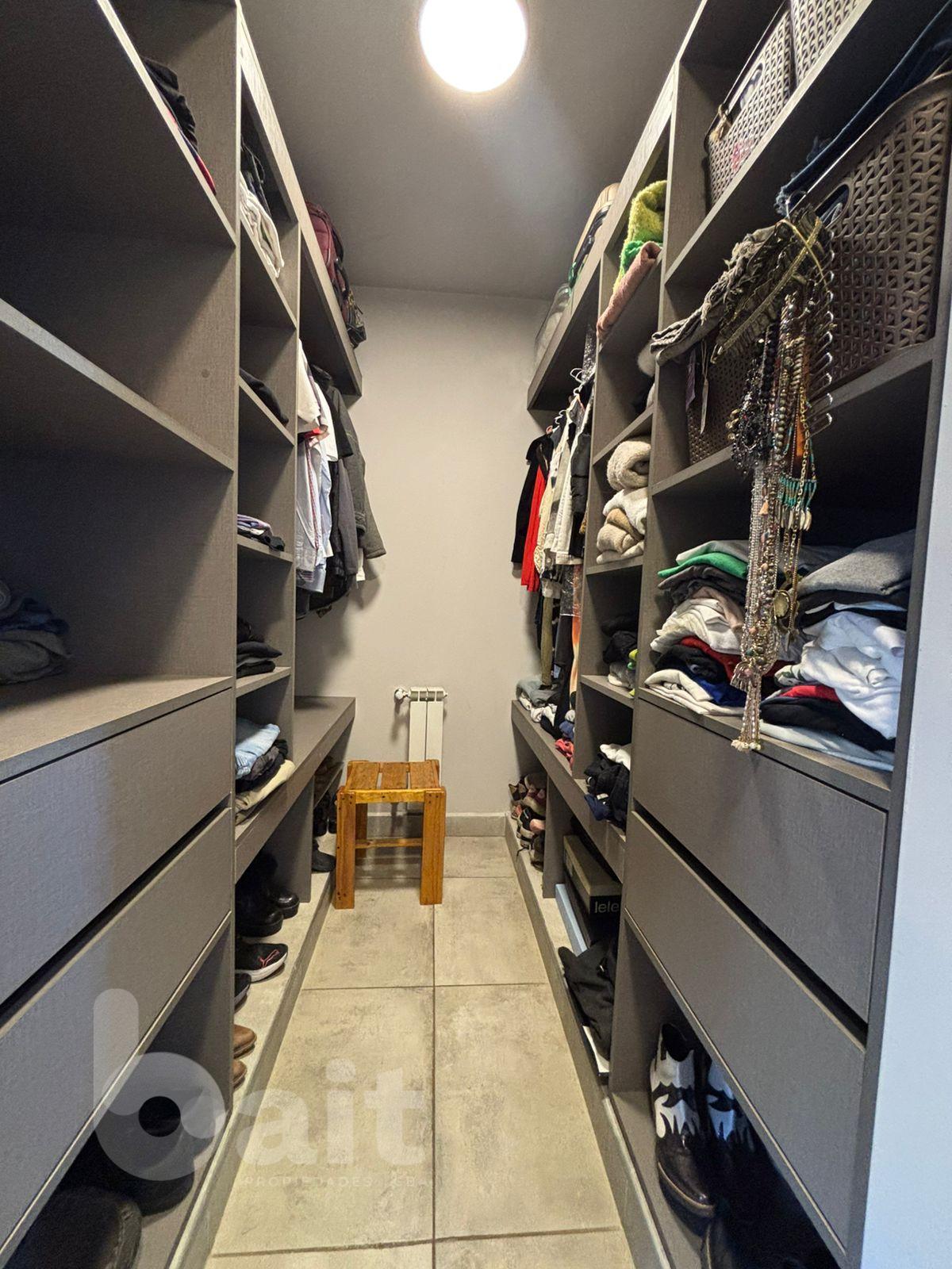 Venta casa Santina Norte, 4 dormitorios, 2 en suite, pileta