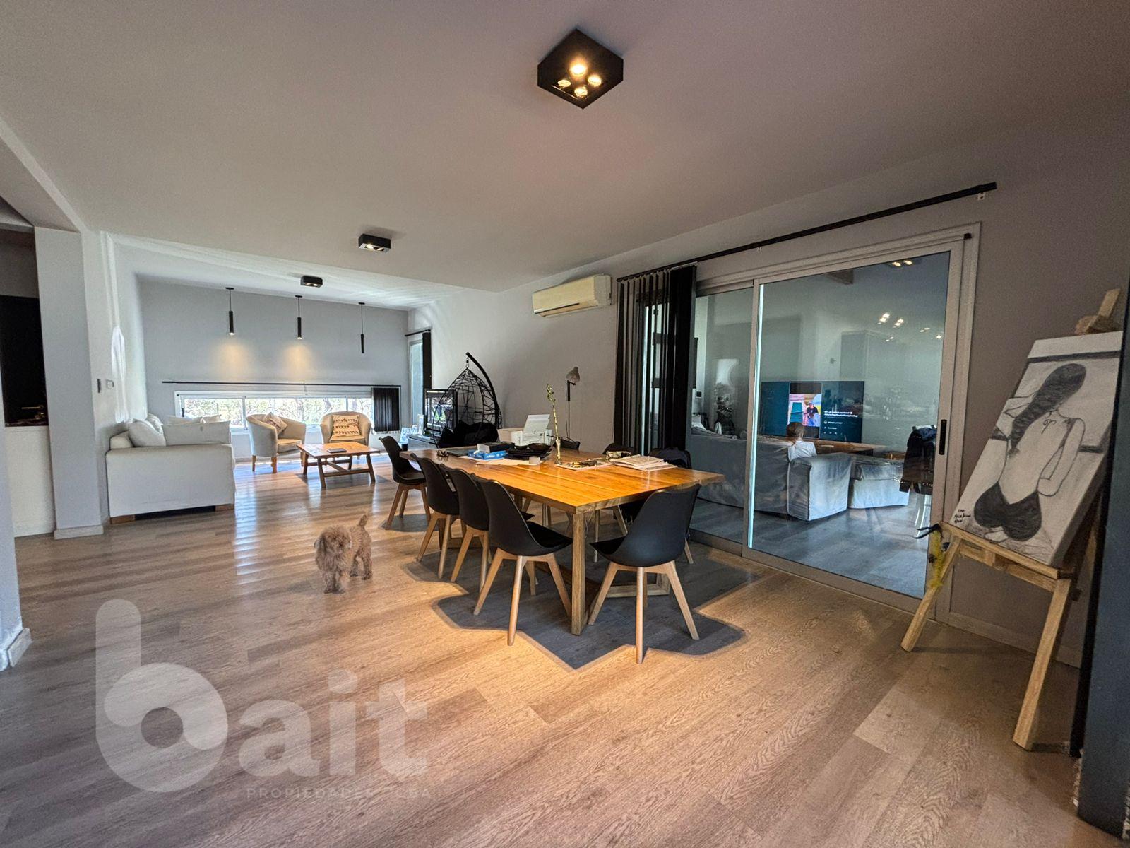 Venta casa Santina Norte, 4 dormitorios, 2 en suite, pileta