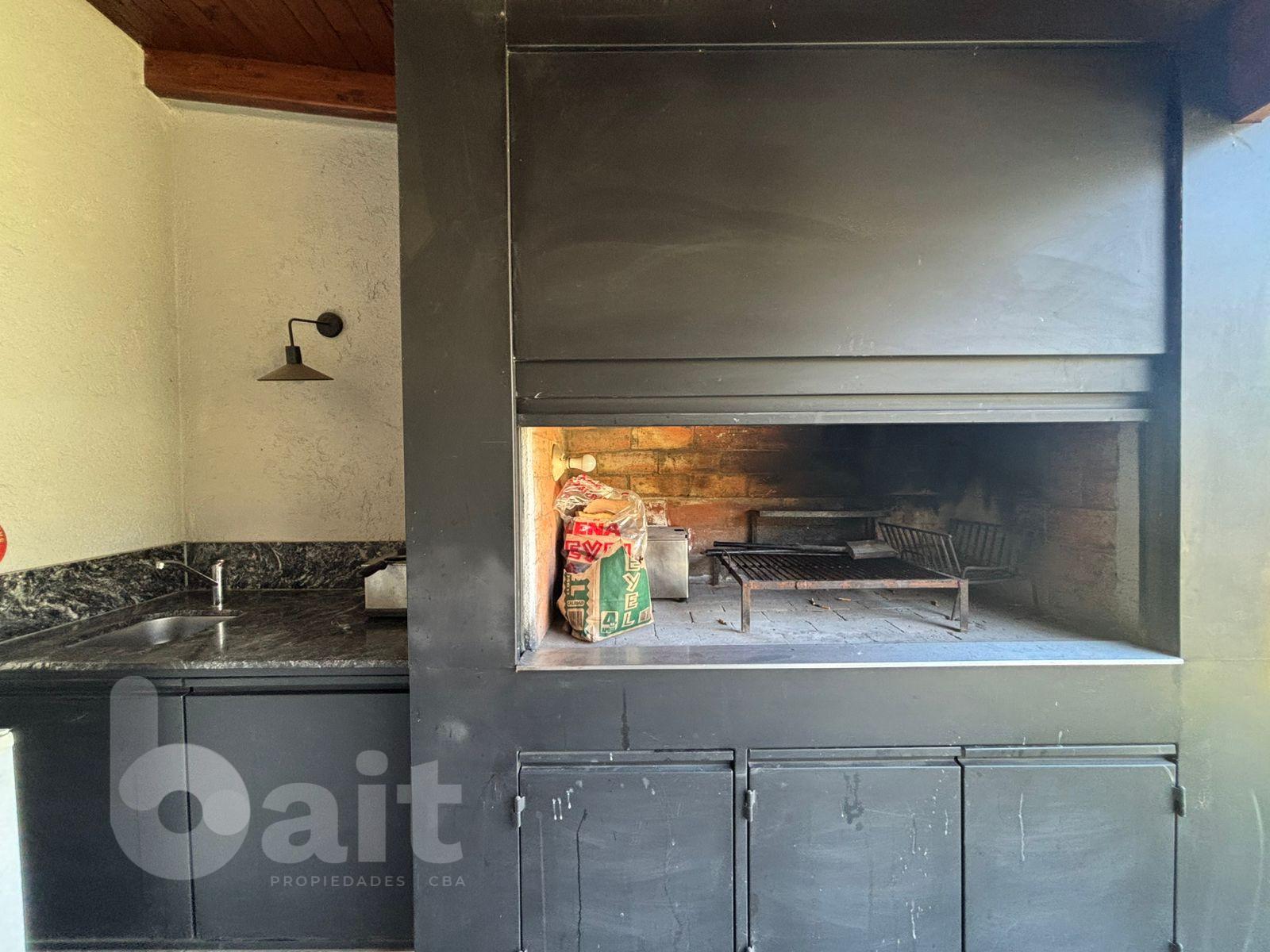 Venta casa Santina Norte, 4 dormitorios, 2 en suite, pileta